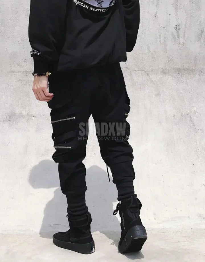 Tapered cargo pants techwear