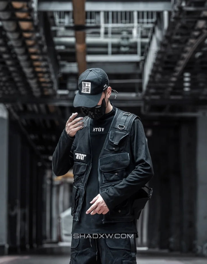 Techwear utility vest